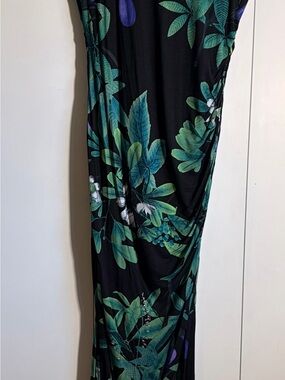 NWT Colleen Lopez Black Ruched Maxi Dress with Green Leaf Print